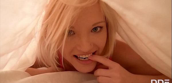  Blonde teen Zazie Skymm masturbates until her wet pink turns red